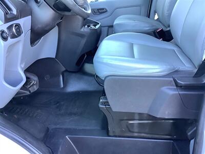 2018 Ford Transit 250   - Photo 13 - Crest Hill, IL 60403