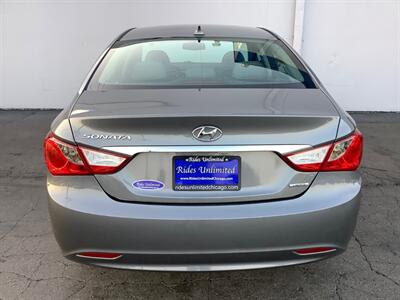 2013 Hyundai SONATA Limited   - Photo 6 - Crest Hill, IL 60403