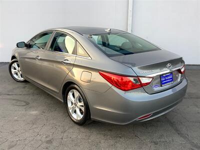 2013 Hyundai SONATA Limited   - Photo 4 - Crest Hill, IL 60403