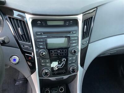 2013 Hyundai SONATA Limited   - Photo 15 - Crest Hill, IL 60403