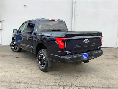 2022 Ford F-150 Lightning Pro   - Photo 4 - Crest Hill, IL 60403