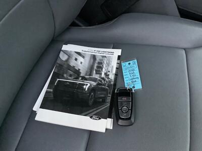 2022 Ford F-150 Lightning Pro   - Photo 33 - Crest Hill, IL 60403
