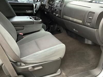 2009 Chevrolet Silverado 1500 LT - Photo 27 - Crest Hill, IL 60403