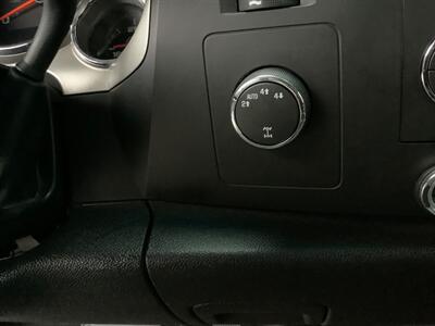 2009 Chevrolet Silverado 1500 LT - Photo 17 - Crest Hill, IL 60403