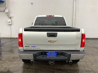 2009 Chevrolet Silverado 1500 LT - Photo 5 - Crest Hill, IL 60403