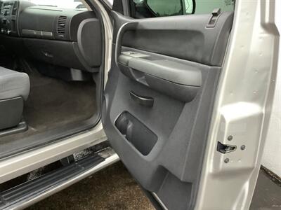 2009 Chevrolet Silverado 1500 LT - Photo 26 - Crest Hill, IL 60403