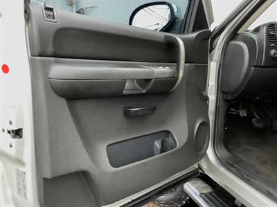 2009 Chevrolet Silverado 1500 LT - Photo 12 - Crest Hill, IL 60403