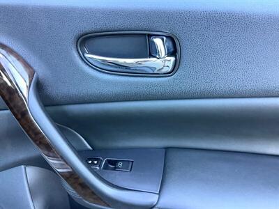 2010 Nissan Maxima 3.5 SV - Photo 31 - Crest Hill, IL 60403