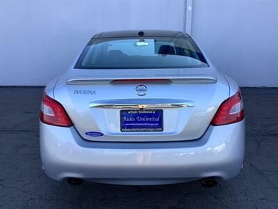 2010 Nissan Maxima 3.5 SV - Photo 5 - Crest Hill, IL 60403