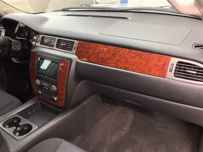 2013 Chevrolet Avalanche LS Black Diamond   - Photo 41 - Crest Hill, IL 60403