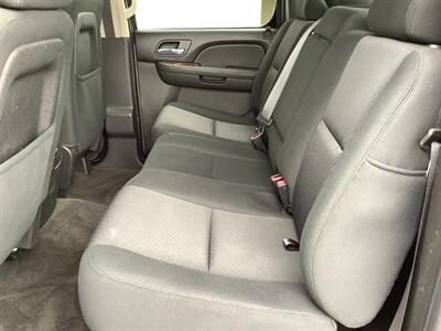 2013 Chevrolet Avalanche LS Black Diamond   - Photo 26 - Crest Hill, IL 60403