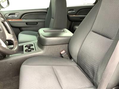 2013 Chevrolet Avalanche LS Black Diamond   - Photo 23 - Crest Hill, IL 60403