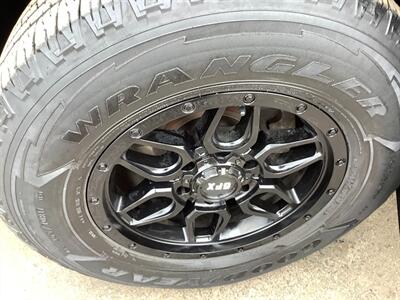 2013 Chevrolet Avalanche LS Black Diamond   - Photo 50 - Crest Hill, IL 60403