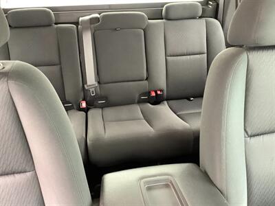 2013 Chevrolet Avalanche LS Black Diamond   - Photo 40 - Crest Hill, IL 60403