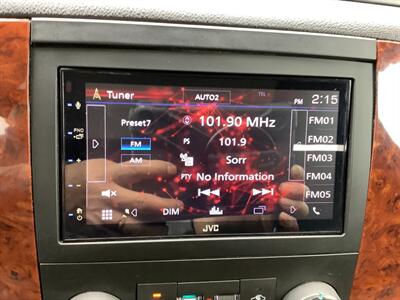 2013 Chevrolet Avalanche LS Black Diamond   - Photo 19 - Crest Hill, IL 60403