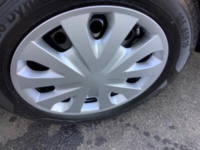 2015 Nissan Versa 1.6 SV   - Photo 12 - Crest Hill, IL 60403