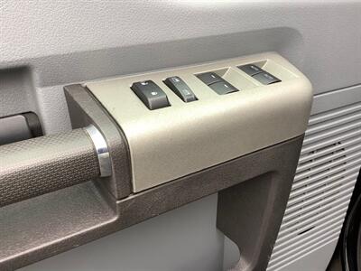 2016 Ford F-250 XLT   - Photo 15 - Crest Hill, IL 60403