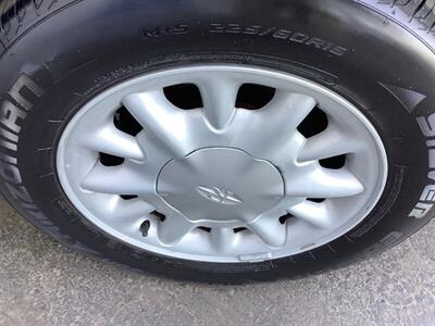 1997 Buick Riviera Supercharged   - Photo 36 - Crest Hill, IL 60403
