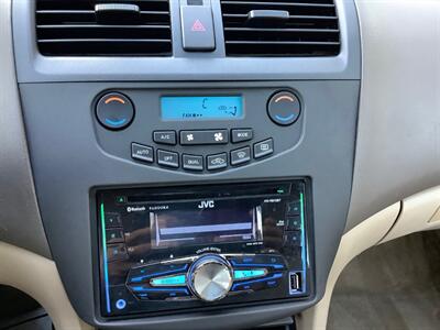 2005 Honda Accord LX   - Photo 17 - Crest Hill, IL 60403