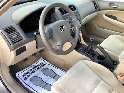 2005 Honda Accord LX   - Photo 13 - Crest Hill, IL 60403