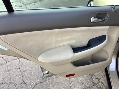 2005 Honda Accord LX   - Photo 21 - Crest Hill, IL 60403