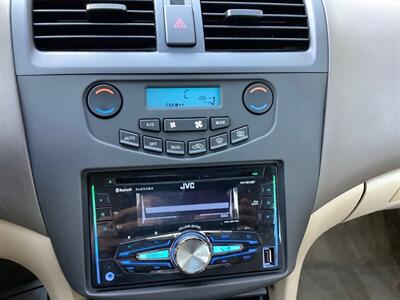 2005 Honda Accord LX - Photo 17 - Crest Hill, IL 60403