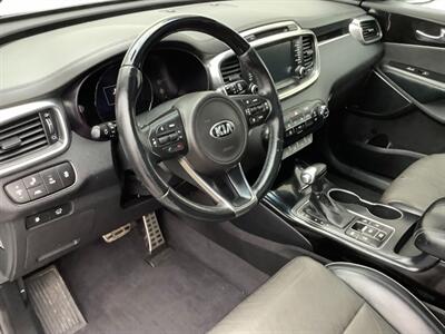 2017 Kia Sorento SX Limited V6   - Photo 16 - Crest Hill, IL 60403