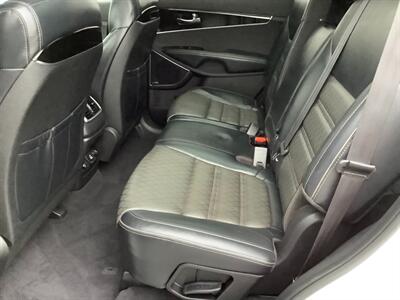 2017 Kia Sorento SX Limited V6   - Photo 29 - Crest Hill, IL 60403