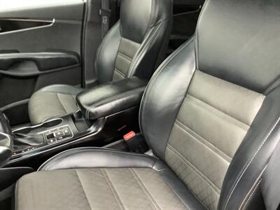 2017 Kia Sorento SX Limited V6   - Photo 26 - Crest Hill, IL 60403