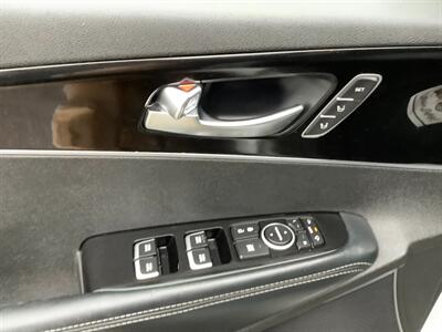 2017 Kia Sorento SX Limited V6   - Photo 13 - Crest Hill, IL 60403