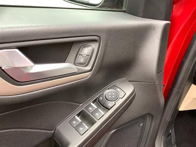 2021 Ford Escape SE   - Photo 16 - Crest Hill, IL 60403