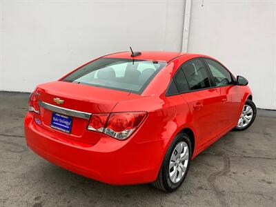 2016 Chevrolet Cruze Limited LS Auto   - Photo 6 - Crest Hill, IL 60403