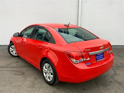 2016 Chevrolet Cruze Limited LS Auto   - Photo 4 - Crest Hill, IL 60403