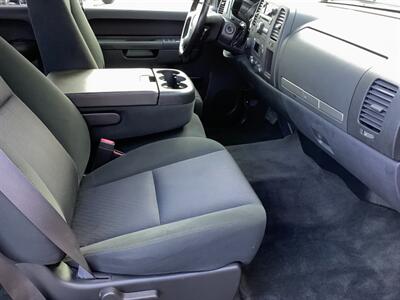 2011 Chevrolet Silverado 1500 LT   - Photo 28 - Crest Hill, IL 60403