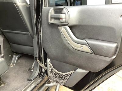 2011 Jeep Wrangler Sport   - Photo 26 - Crest Hill, IL 60403