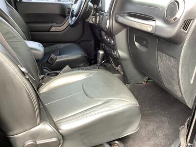 2011 Jeep Wrangler Sport   - Photo 29 - Crest Hill, IL 60403