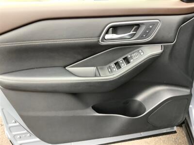2023 Nissan Rogue Platinum - Photo 13 - Crest Hill, IL 60403