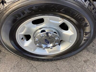 2011 Ford F-350 XLT   - Photo 34 - Crest Hill, IL 60403