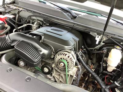 2013 Chevrolet Suburban LT   - Photo 49 - Crest Hill, IL 60403