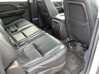 2013 Chevrolet Suburban LT   - Photo 27 - Crest Hill, IL 60403