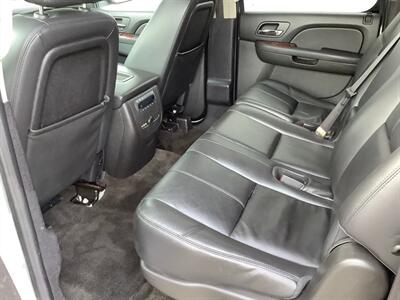 2013 Chevrolet Suburban LT   - Photo 23 - Crest Hill, IL 60403