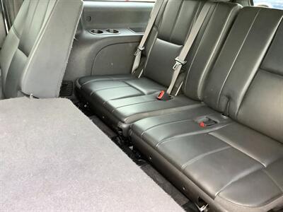 2013 Chevrolet Suburban LT   - Photo 24 - Crest Hill, IL 60403