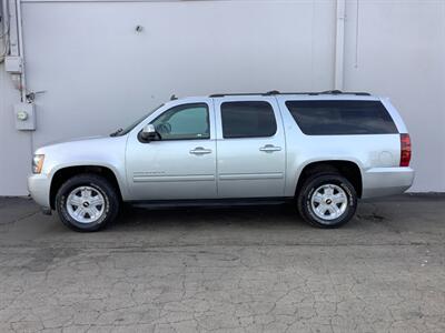 2013 Chevrolet Suburban LT   - Photo 3 - Crest Hill, IL 60403