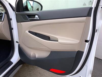 2017 Hyundai TUCSON Sport   - Photo 30 - Crest Hill, IL 60403
