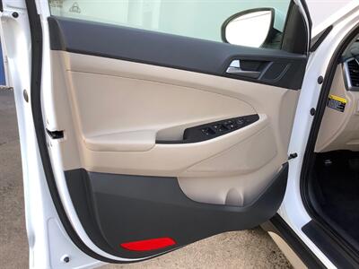 2017 Hyundai TUCSON Sport   - Photo 15 - Crest Hill, IL 60403
