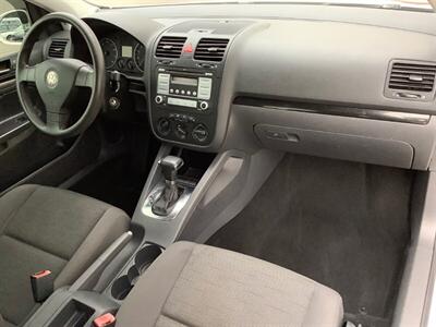 2009 Volkswagen Rabbit S PZEV - Photo 26 - Crest Hill, IL 60403