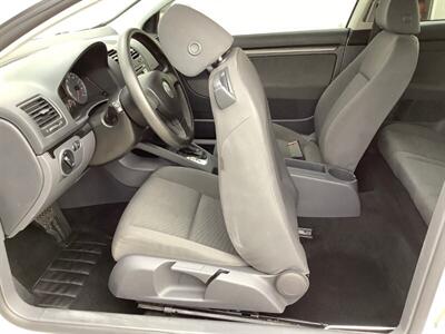 2009 Volkswagen Rabbit S PZEV - Photo 18 - Crest Hill, IL 60403