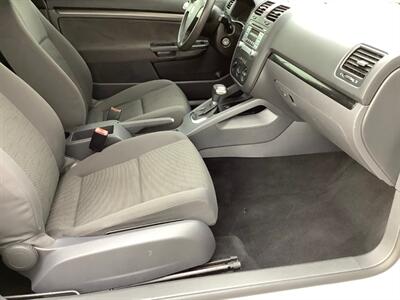 2009 Volkswagen Rabbit S PZEV - Photo 22 - Crest Hill, IL 60403