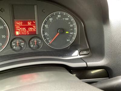 2009 Volkswagen Rabbit S PZEV - Photo 17 - Crest Hill, IL 60403