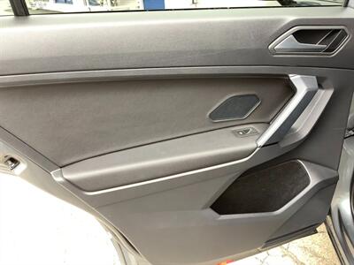 2019 Volkswagen Tiguan SE 4Motion - Photo 38 - Crest Hill, IL 60403
